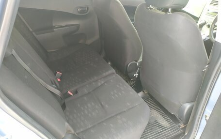 Toyota Ractis II, 2010 год, 750 000 рублей, 12 фотография