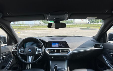 BMW 3 серия, 2019 год, 4 300 000 рублей, 13 фотография