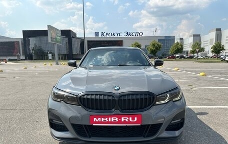 BMW 3 серия, 2019 год, 4 300 000 рублей, 2 фотография