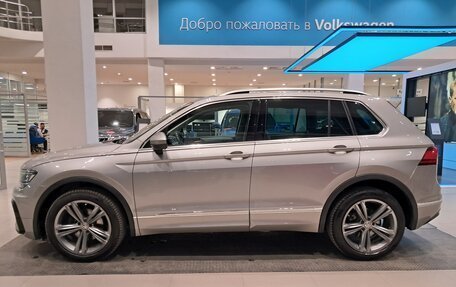 Volkswagen Tiguan II, 2018 год, 2 780 000 рублей, 10 фотография