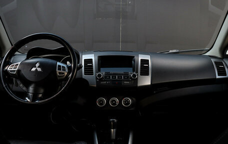 Mitsubishi Outlander III рестайлинг 3, 2007 год, 947 000 рублей, 12 фотография