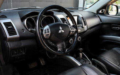 Mitsubishi Outlander III рестайлинг 3, 2007 год, 947 000 рублей, 14 фотография