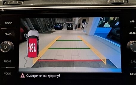 Volkswagen Tiguan II, 2018 год, 2 780 000 рублей, 24 фотография