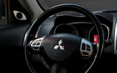 Mitsubishi Outlander III рестайлинг 3, 2007 год, 947 000 рублей, 13 фотография