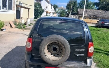 Chevrolet Niva I рестайлинг, 2011 год, 330 000 рублей, 4 фотография