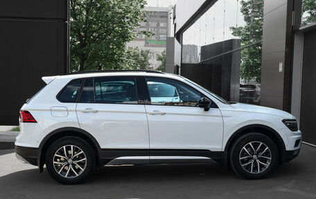 Volkswagen Tiguan II, 2019 год, 2 495 000 рублей, 4 фотография