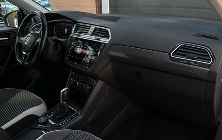Volkswagen Tiguan II, 2019 год, 2 495 000 рублей, 9 фотография