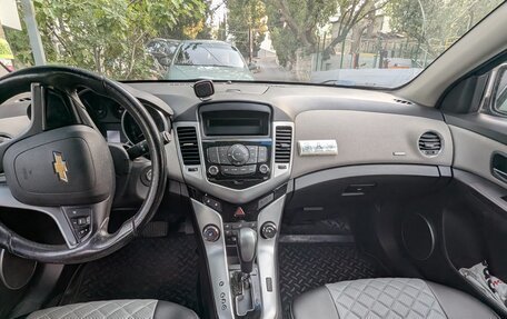 Chevrolet Cruze II, 2012 год, 900 000 рублей, 8 фотография