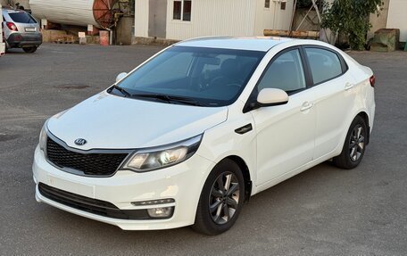 KIA Rio III рестайлинг, 2017 год, 860 000 рублей, 2 фотография
