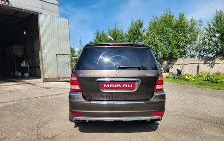 Mercedes-Benz GL-Класс, 2012 год, 1 850 000 рублей, 13 фотография