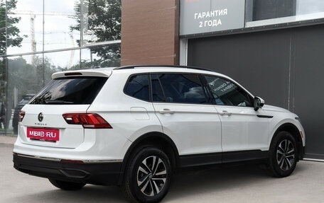 Volkswagen Tiguan II, 2022 год, 2 690 000 рублей, 5 фотография