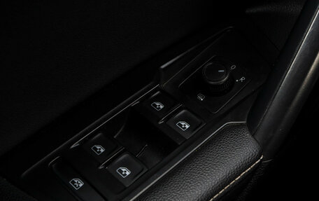 Volkswagen Tiguan II, 2022 год, 2 690 000 рублей, 16 фотография