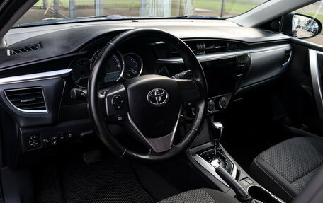 Toyota Corolla, 2013 год, 1 210 000 рублей, 13 фотография
