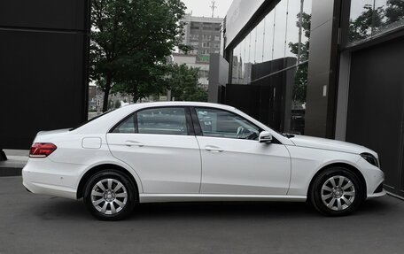 Mercedes-Benz E-Класс, 2015 год, 2 350 000 рублей, 4 фотография