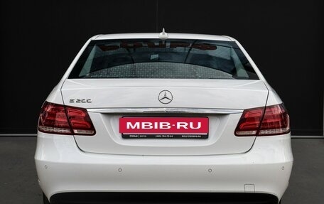 Mercedes-Benz E-Класс, 2015 год, 2 350 000 рублей, 6 фотография