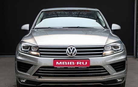 Volkswagen Touareg III, 2018 год, 3 050 000 рублей, 2 фотография