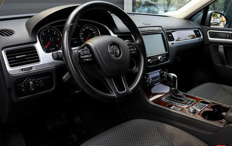 Volkswagen Touareg III, 2018 год, 3 050 000 рублей, 14 фотография