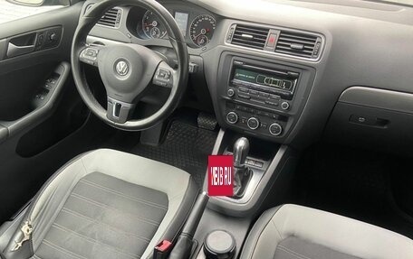 Volkswagen Jetta VI, 2013 год, 995 000 рублей, 14 фотография