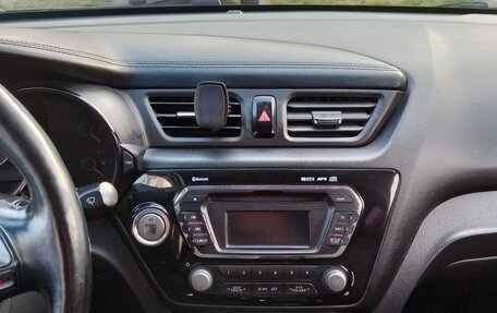 KIA Rio III рестайлинг, 2013 год, 900 000 рублей, 12 фотография