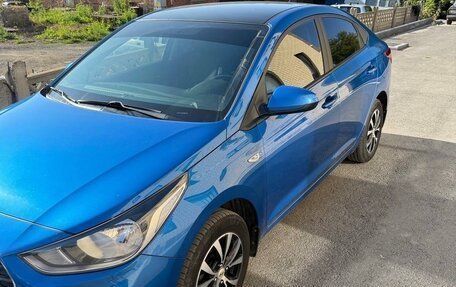 Hyundai Solaris II рестайлинг, 2018 год, 1 360 000 рублей, 2 фотография