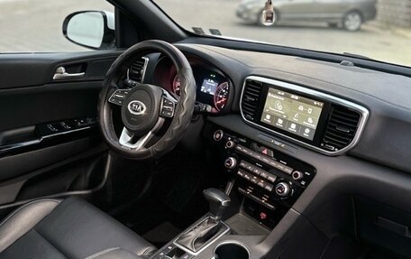 KIA Sportage IV рестайлинг, 2021 год, 2 100 000 рублей, 5 фотография