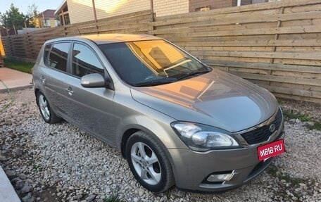 KIA cee'd I рестайлинг, 2010 год, 720 000 рублей, 3 фотография