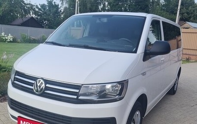 Volkswagen Caravelle T6 рестайлинг, 2018 год, 2 950 000 рублей, 1 фотография