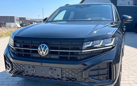 Volkswagen Touareg III, 2025 год, 12 900 000 рублей, 2 фотография