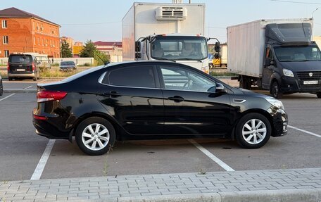 KIA Rio III рестайлинг, 2015 год, 900 000 рублей, 4 фотография
