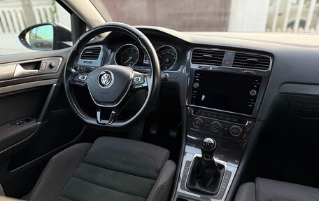 Volkswagen Golf VII, 2019 год, 1 700 000 рублей, 10 фотография