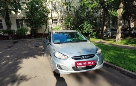 Hyundai Solaris II рестайлинг, 2014 год, 750 000 рублей, 2 фотография