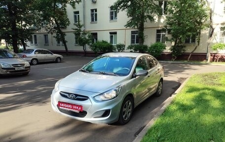 Hyundai Solaris II рестайлинг, 2014 год, 750 000 рублей, 4 фотография