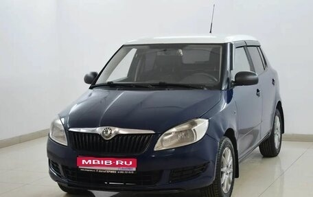 Skoda Fabia II, 2010 год, 380 000 рублей, 1 фотография