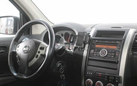 Nissan X-Trail, 2010 год, 1 200 000 рублей, 11 фотография