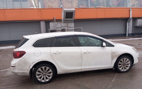 Opel Astra J, 2012 год, 800 000 рублей, 9 фотография