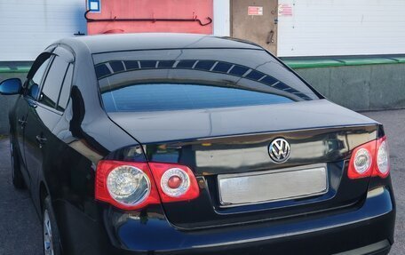 Volkswagen Jetta VI, 2009 год, 750 000 рублей, 2 фотография