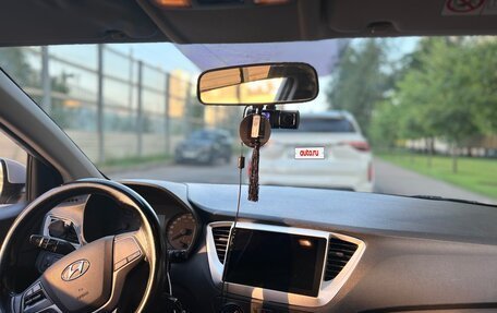 Hyundai Solaris II рестайлинг, 2019 год, 1 350 000 рублей, 11 фотография