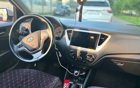 Hyundai Solaris II рестайлинг, 2019 год, 1 350 000 рублей, 8 фотография