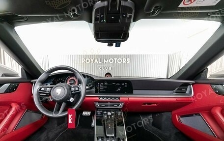 Porsche 911, 2023 год, 46 900 000 рублей, 14 фотография