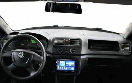 Skoda Fabia II, 2010 год, 380 000 рублей, 5 фотография
