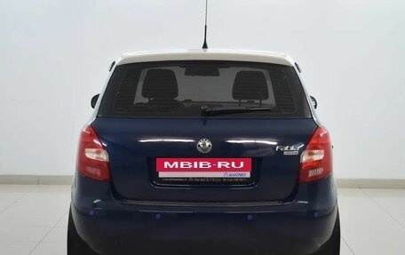 Skoda Fabia II, 2010 год, 380 000 рублей, 3 фотография