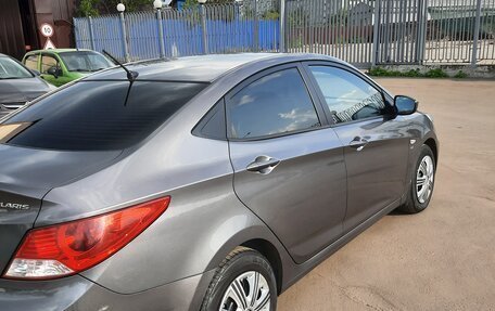 Hyundai Solaris II рестайлинг, 2011 год, 720 000 рублей, 8 фотография