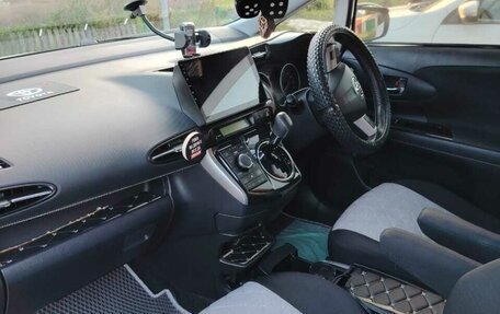 Toyota Wish II, 2013 год, 1 550 000 рублей, 10 фотография