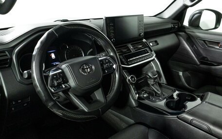 Toyota Land Cruiser, 2022 год, 8 499 000 рублей, 11 фотография