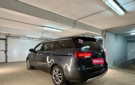 KIA Carnival III, 2018 год, 2 650 000 рублей, 12 фотография