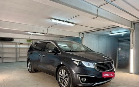 KIA Carnival III, 2018 год, 2 650 000 рублей, 3 фотография