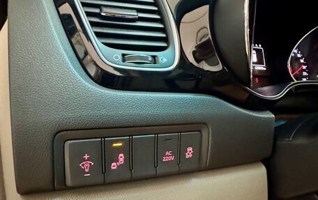 KIA Carnival III, 2018 год, 2 650 000 рублей, 19 фотография