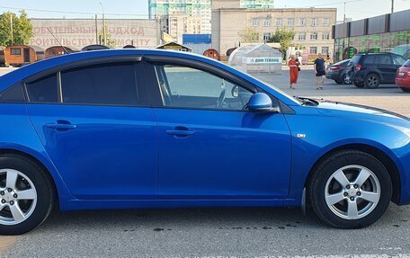 Chevrolet Cruze II, 2011 год, 720 000 рублей, 3 фотография