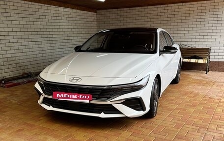 Hyundai Elantra, 2024 год, 2 270 000 рублей, 3 фотография