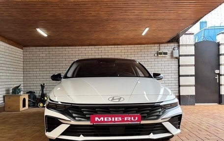 Hyundai Elantra, 2024 год, 2 270 000 рублей, 2 фотография